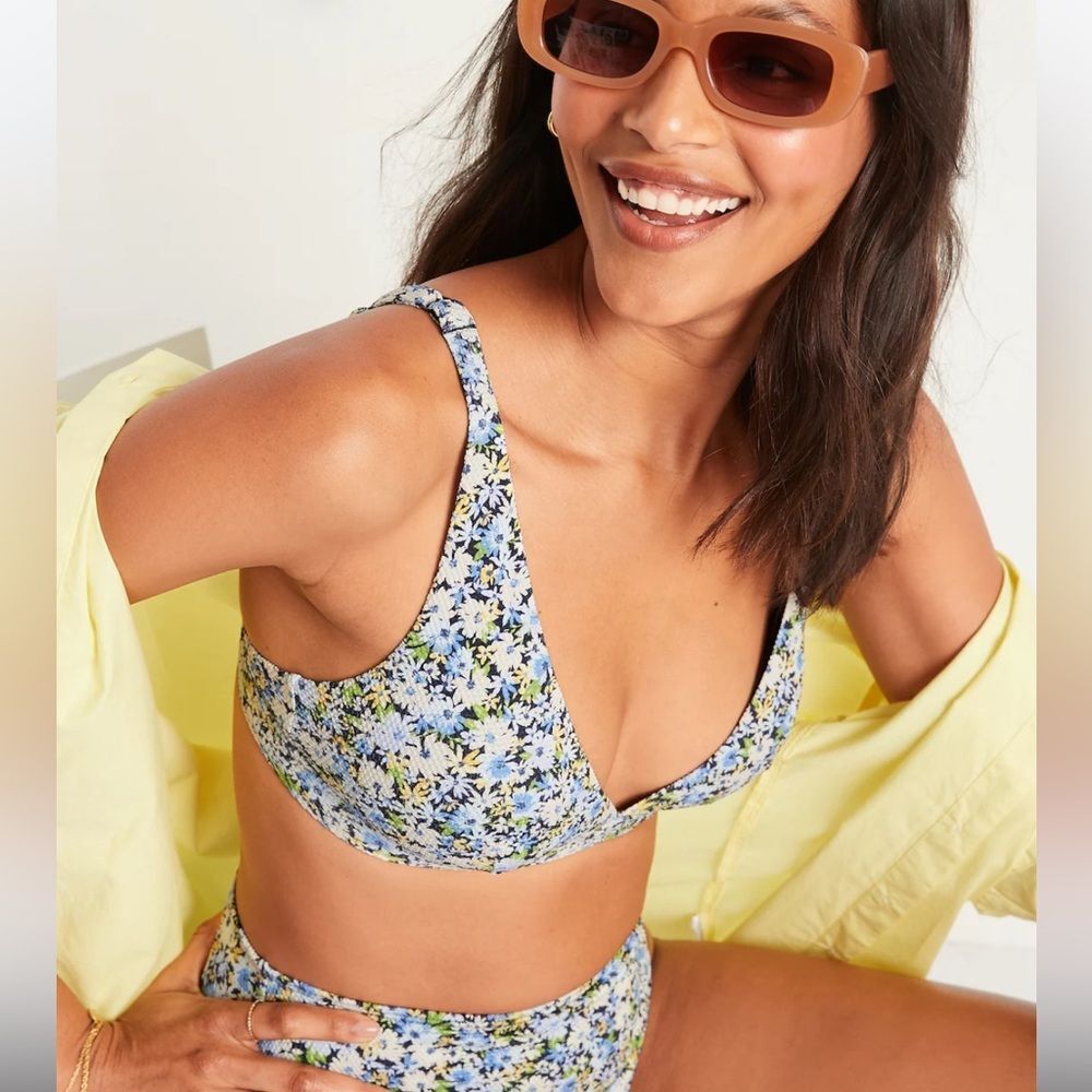 Brand me with Tags Old Navy Piqué Classic Plunge Triangle‎ Bikini Swim Top XL